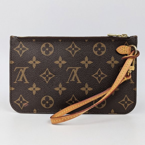 SOLD Louis Vuitton Monogram Pochette Wrist - Picture 2 of 9